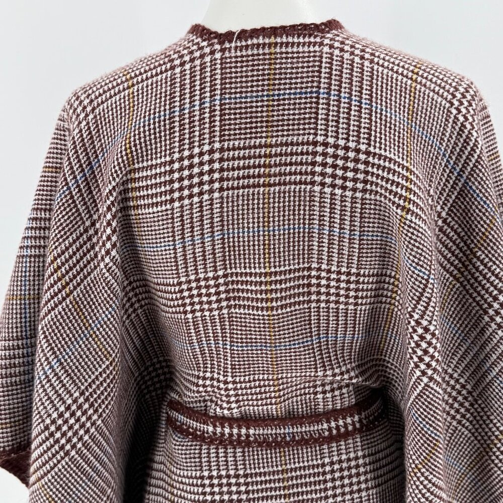 Reversible Cabi Wrap M/L Burgundy Plaid (RETAIL $130) - Picture 8 of 9